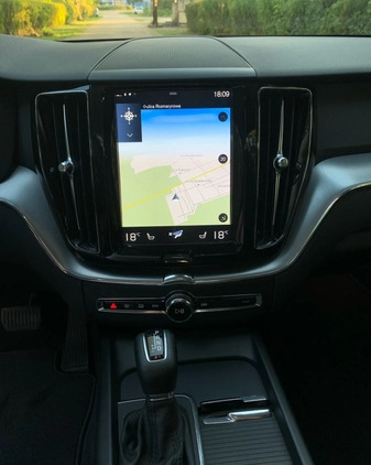 Volvo XC 60 cena 118900 przebieg: 105000, rok produkcji 2018 z Białystok małe 137